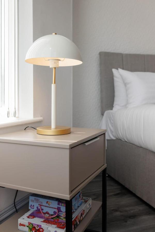 Newly Renovated Apartments In Liverpool - Extended Stay Экстерьер фото