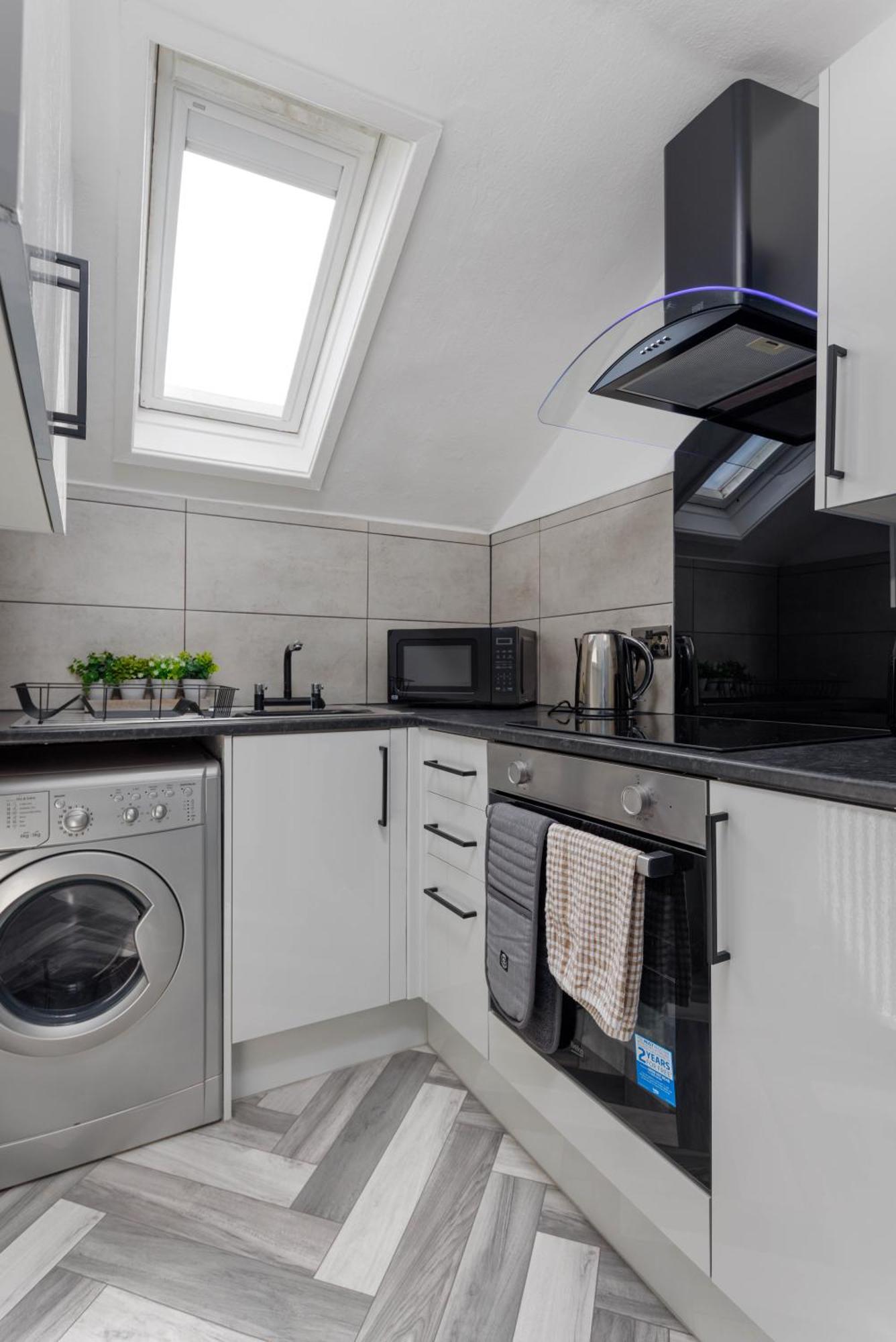 Newly Renovated Apartments In Liverpool - Extended Stay Экстерьер фото