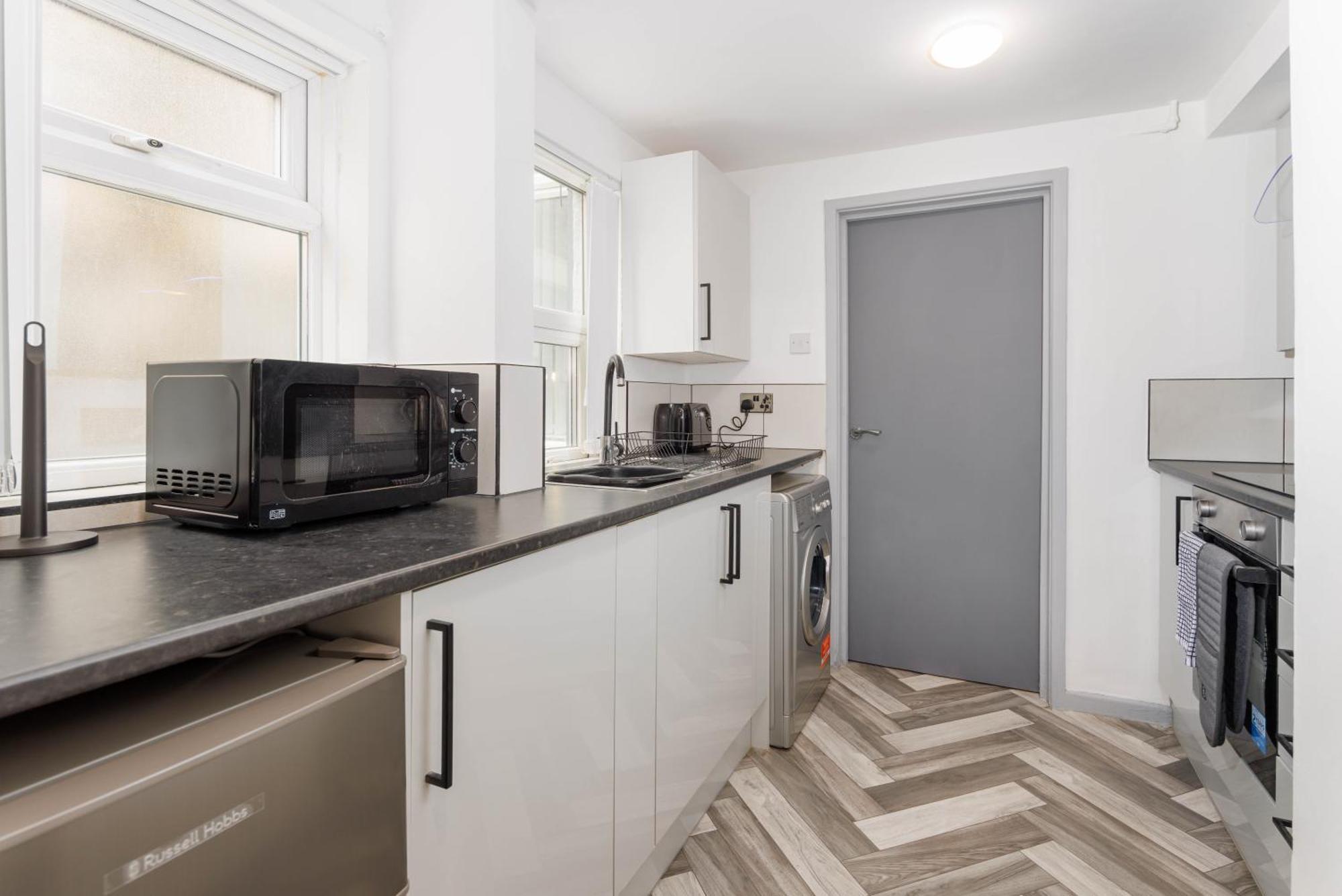 Newly Renovated Apartments In Liverpool - Extended Stay Экстерьер фото
